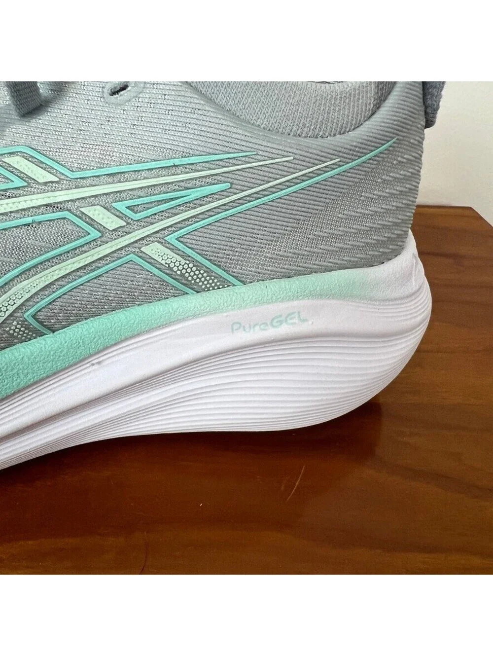 ASICS Gel-Nimbus 27 Wide Womens 5.5 Gray Mint Running Shoes NWOT